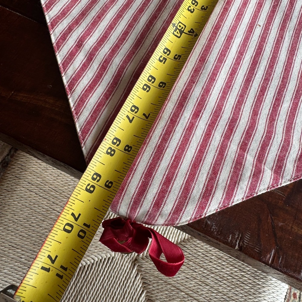 Red & White Striped Table Runner - Picture 4 of 4